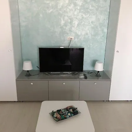 Astoria Sea&lake 66 شقة