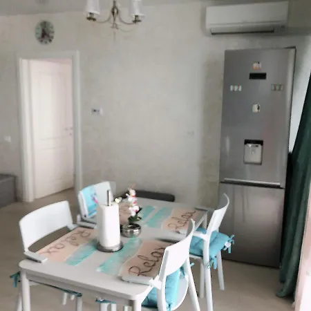 Astoria Sea&lake 66 شقة مامايا